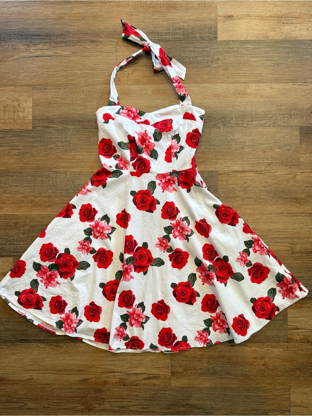 Retro White Halter Dress with Red Rose Print Medium